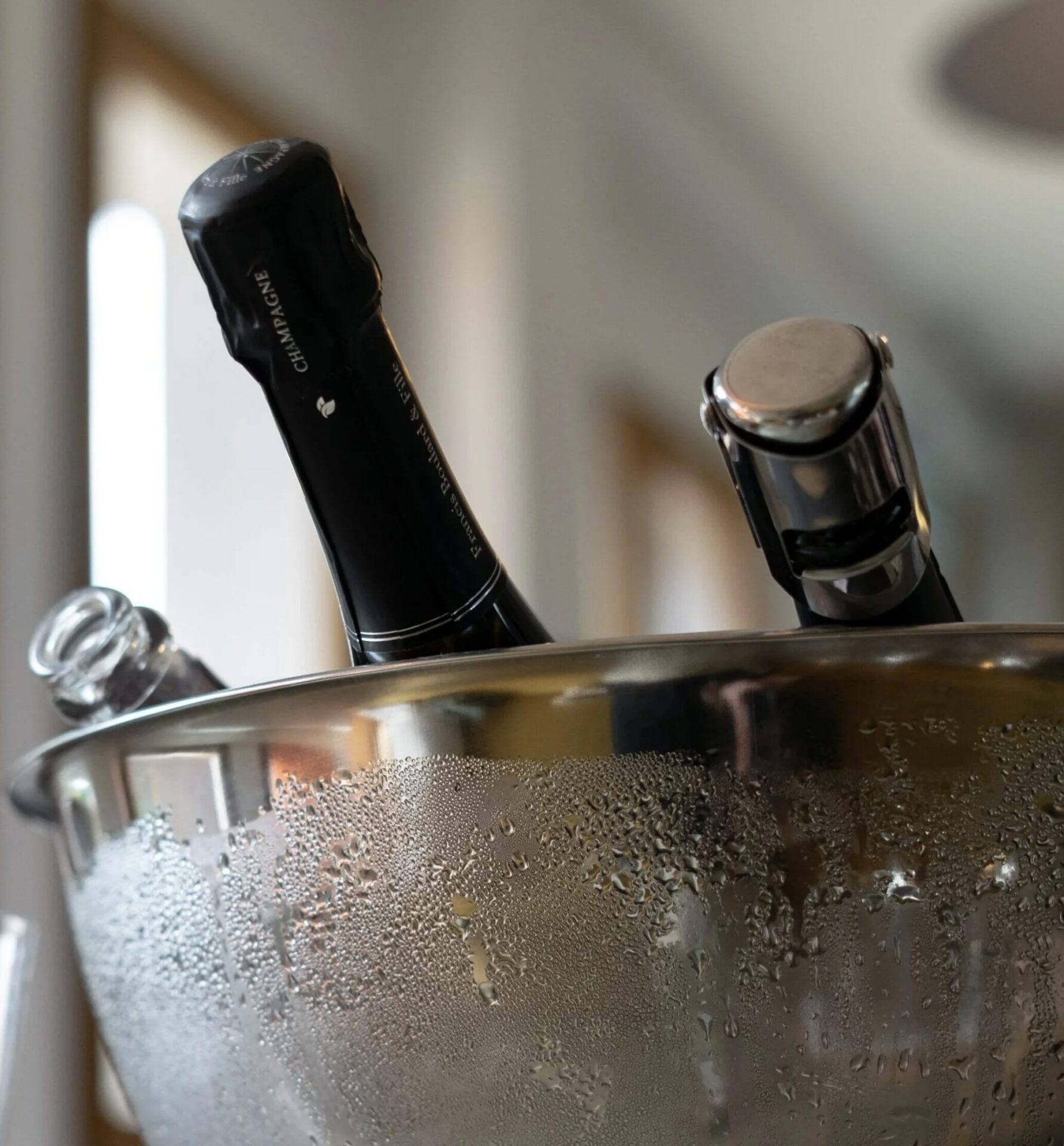 Schmit’s Restaurant & Weinbar